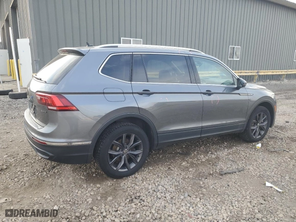 2022 Volkswagen Tiguan SE with VIN 3VV2B7AX4NM027151, listed as a Copart auction lot 49144925 with 87,749 mi miles and Salvage Title. Bid and sale history available at carsss.com. Image 3.