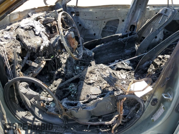 2023 Toyota RAV4 XLE Premium z VIN 2T3A1RFV4PW389370, wystawiony jako Copart lot #55143995 z przebiegiem Nie podano mil oraz Nie do naprawy • Non repairable. Historia ofert i sprzedaży dostępna na DreamBid. Obrazek 7.
