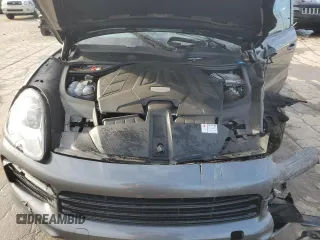 2021 Porsche Cayenne with VIN WP1AA2AY2MDA01617, listed as a Copart auction lot 44711725 with 38,663 mi miles and Salvage title. Bid and sale history available at DreamBid. Image 12.