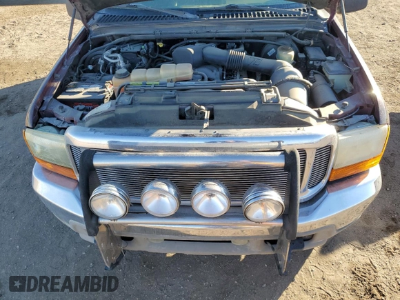 2001 Ford Excursion Limited z VIN 1FMNU42S41EA08926, wystawiony jako Copart lot #86759004 z przebiegiem 163 271 mil mil oraz Czysty tytuł • Clean title. Historia ofert i sprzedaży dostępna na DreamBid. Obrazek 12.