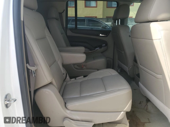 2017 Chevrolet Suburban Premier с VIN 1GNSCJKC6HR384877, выставлен на аукционе Copart как лот 58980085 с пробегом 85 231 миль миль и Списание • Salvage title. История ставок и продаж доступна на DreamBid. Изображение 11.