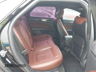 2017 Lincoln MKZ Reserve z VIN 3LN6L5EC4HR619712, wystawiony jako IAAI lot #41899418 z przebiegiem 77 481 mil mil oraz . Historia ofert i sprzedaży dostępna na DreamBid. Obrazek 8.