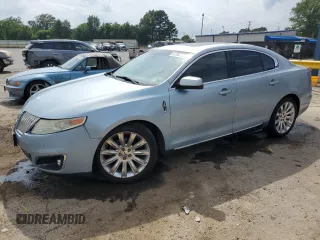 2009 Lincoln MKS z VIN 1LNHM93R59G620803, wystawiony jako Copart lot #57283775 z przebiegiem 186 445 mil mil oraz Szkoda całkowita • Salvage title. Historia ofert i sprzedaży dostępna na DreamBid. Obrazek 1.