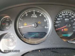 2007 Chevrolet Tahoe LT with VIN 1GNEC13J67R102987, listed as a Copart auction lot 63382645 with 290,508 mi miles and Salvage title. Bid and sale history available at DreamBid. Image 9.