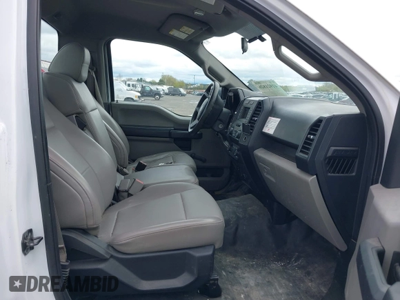 2016 Ford F-150 XL with VIN 1FTMF1C85GKE18267, listed as a IAAI auction lot 41921826 with 122,686 mi miles. Bid and sale history available at carsss.com. Image 5.