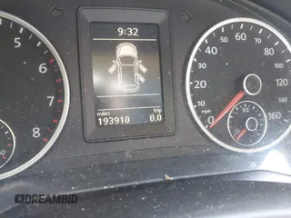 2010 Volkswagen Tiguan with VIN WVGAV9AX0AW510512, listed as a IAAI auction lot 42532527 with 193,910 mi miles and . Bid and sale history available at DreamBid. Image 7.