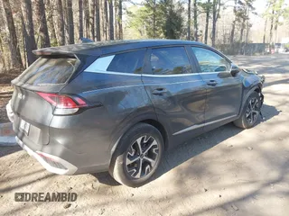 2024 Kia Sportage EX with VIN 5XYK33DF2RG224281, listed as a IAAI auction lot 41903305 with 7,050 mi miles. Bid and sale history available at carsss.com. Image 4.