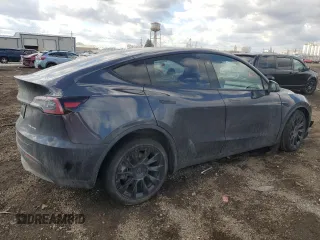 2024 Tesla Model Y Long Range with VIN 7SAYGDEE0RF985007, listed as a Copart auction lot 46619755 with Not Provided miles and Salvage Title. Bid and sale history available at DreamBid. Image 3.
