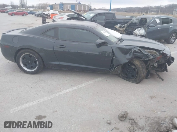 2012 Chevrolet Camaro 2LS z VIN 2G1FA1E34C9163205, wystawiony jako IAAI lot #41395889 z przebiegiem 40 765 mil mil oraz . Historia ofert i sprzedaży dostępna na DreamBid. Obrazek 1.
