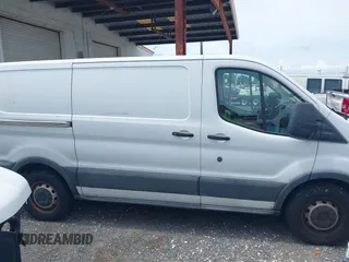 2016 Ford Transit Cargo z VIN 1FTYE1YM5GKB08601, wystawiony jako IAAI lot #42615650 z przebiegiem 275 441 mil mil oraz . Historia ofert i sprzedaży dostępna na DreamBid. Obrazek 13.