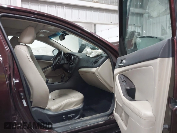 2011 Kia Optima EX with VIN KNAGN4A70B5108513, listed as a IAAI auction lot 42097595 with 184,334 mi miles and . Bid and sale history available at carsss.com. Image 5.