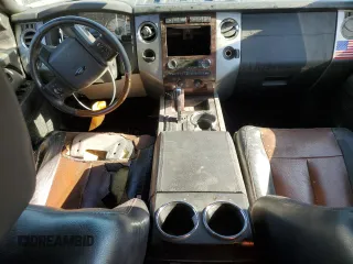 2007 Ford Expedition Limited z VIN 1FMFU19527LA14859, wystawiony jako Copart lot #56657625 z przebiegiem 186 736 mil mil oraz Szkoda całkowita • Salvage title. Historia ofert i sprzedaży dostępna na DreamBid. Obrazek 8.