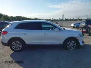 2018 Lincoln MKX Premiere with VIN 2LMPJ6JR5JBL38442, listed as a IAAI auction lot 41278734 with 83,666 mi miles. Bid and sale history available at carsss.com. Image 13.