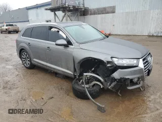 2017 Audi Q7 Premium Plus with VIN WA1LAAF75HD017136, listed as a Copart auction lot 47532085 with 98,335 mi miles and Clean Title. Bid and sale history available at carsss.com. Image 4.
