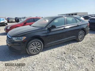 2020 Volkswagen Jetta S z VIN 3VWCB7BU2LM052177, wystawiony jako Copart lot #46649495 z przebiegiem 68 822 mil mil oraz Szkoda całkowita • Salvage title. Historia ofert i sprzedaży dostępna na DreamBid. Obrazek 1.