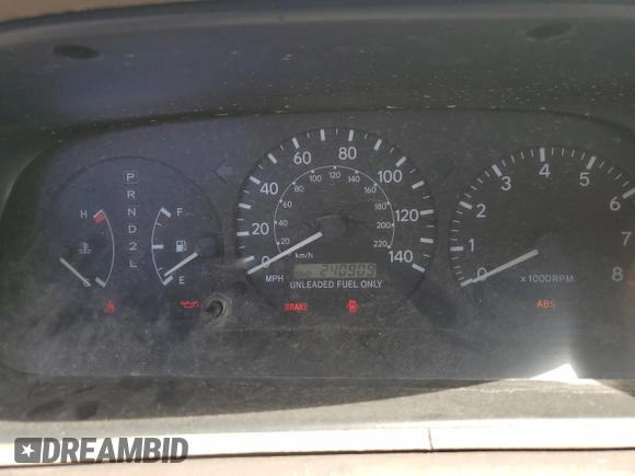 1998 Toyota Camry LE z VIN JT2BG28K2W0164356, wystawiony jako Copart lot #49450065 z przebiegiem 240 905 mil mil oraz Czysty tytuł • Clean title. Historia ofert i sprzedaży dostępna na DreamBid. Obrazek 9.