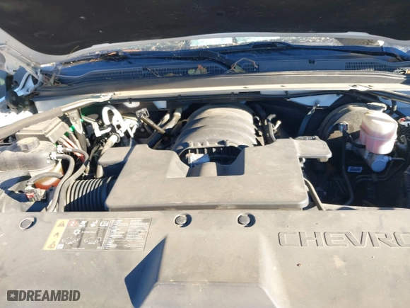 2019 Chevrolet Suburban Premier with VIN 1GNSCJKC0KR293658, listed as a IAAI auction lot 40563834 with 153,619 mi miles. Bid and sale history available at carsss.com. Image 10.