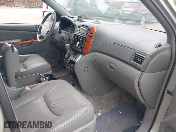2008 Toyota Sienna XLE with VIN 5TDZK22C28S100727, listed as a IAAI auction lot 42570297 with 184,422 mi miles and . Bid and sale history available at DreamBid. Image 5.