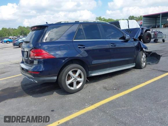 2018 Mercedes-Benz GLE 350 z VIN 4JGDA5HB4JB060589, wystawiony jako IAAI lot #42198278 z przebiegiem 58 527 mil mil oraz . Historia ofert i sprzedaży dostępna na DreamBid. Obrazek 4.