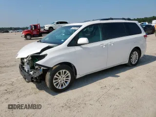2013 Toyota Sienna XLE AAS z VIN 5TDYK3DC1DS288861, wystawiony jako Copart lot #59144525 z przebiegiem 130 287 mil mil oraz Czysty tytuł • Clean title. Historia ofert i sprzedaży dostępna na DreamBid. Obrazek 1.
