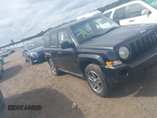 2008 Jeep Patriot Sport with VIN 1J8FF28W08D749553, listed as a IAAI auction lot 40490151 with Not Provided miles. Bid and sale history available at carsss.com. Image 1.