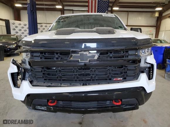 2024 Chevrolet Silverado 1500 LT Trail Boss with VIN 3GCUDFED9RG268803, listed as a Copart auction lot 86591744 with 11,208 mi miles and Salvage Title. Bid and sale history available at carsss.com. Image 5.