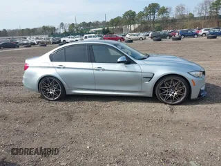 2017 BMW M3 с VIN WBS8M9C55H5G84685, выставлен на аукционе IAAI как лот 41962997 с пробегом 59 838 миль миль и . История ставок и продаж доступна на DreamBid. Изображение 13.