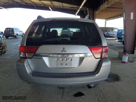 2011 Mitsubishi Endeavor LS with VIN 4A4JN2AS8BE013336, listed as a Copart auction lot 47321615 with 181,990 mi miles and Clean Title. Bid and sale history available at carsss.com. Image 6.