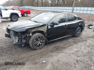 2022 Toyota Camry SE with VIN 4T1G11AK4NU640970, listed as a IAAI auction lot 41124147 with 33,472 mi miles and . Bid and sale history available at DreamBid. Image 2.