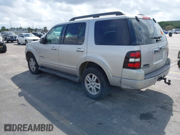 2008 Ford Explorer XLT with VIN 1FMEU63EX8UA58640, listed as a IAAI auction lot 41607202 with 93,866 mi miles. Bid and sale history available at carsss.com. Image 3.