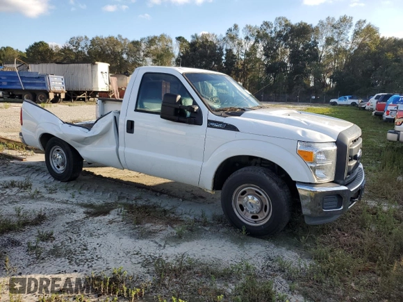 2014 Ford F-250 XL z VIN 1FTBF2A6XEEB46986, wystawiony jako Copart lot #77383044 z przebiegiem 54 890 mil mil oraz Szkoda całkowita • Salvage title. Historia ofert i sprzedaży dostępna na DreamBid. Obrazek 4.