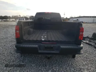 2016 Chevrolet Silverado 3500HD LTZ z VIN 1GC4K0C89GF175545, wystawiony jako Copart lot #42483435 z przebiegiem 151 074 mil mil oraz Szkoda całkowita • Salvage title. Historia ofert i sprzedaży dostępna na DreamBid. Obrazek 6.