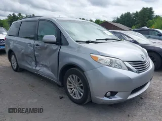2013 Toyota Sienna XLE AAS с VIN 5TDYK3DC2DS395336, выставлен на аукционе IAAI как лот 42374835 с пробегом 140 518 миль миль и . История ставок и продаж доступна на DreamBid. Изображение 1.