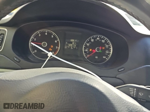 2012 Volkswagen Jetta SEL with VIN 3VWLP7AJ2CM412024, listed as a Copart auction lot 48194955 with 178,268 mi miles and Salvage title. Bid and sale history available at DreamBid. Image 9.