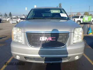 2007 GMC Yukon SLT with VIN 1GKFC13077J253697, listed as a IAAI auction lot 41277881 with 246,059 mi miles. Bid and sale history available at carsss.com. Image 12.