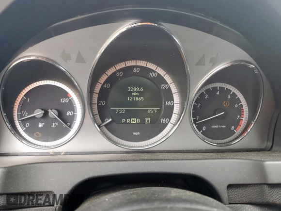 2010 Mercedes-Benz C 300 Sport with VIN WDDGF5EBXAF495221, listed as a Copart auction lot 59050195 with 121,865 mi miles and Clean title. Bid and sale history available at DreamBid. Image 9.