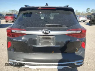 2021 Kia Seltos S with VIN KNDEU2AA8M7105024, listed as a Copart auction lot 49889825 with 61,665 mi miles and Salvage Title. Bid and sale history available at DreamBid. Image 6.
