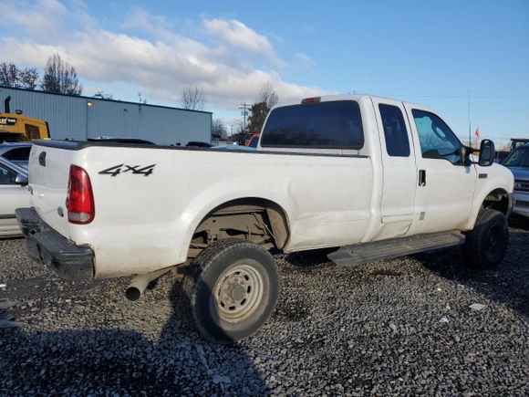 2003 Ford F-350 XL with VIN 1FTSX31P63EB62658, listed as a Copart auction lot 84054284 with 227,705 mi miles and Salvage Title. Bid and sale history available at DreamBid. Image 3.