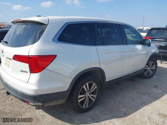 2016 Honda Pilot EX with VIN 5FNYF6H36GB084517, listed as a IAAI auction lot 41496227 with 156,000 mi miles. Bid and sale history available at carsss.com. Image 4.