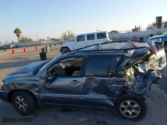 2006 Toyota Highlander with VIN JTEGP21A260102367, listed as a IAAI auction lot 41456391 with 1 mi miles. Bid and sale history available at carsss.com. Image 6.