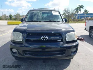 2007 Toyota Sequoia SR5 with VIN 5TDZT34A07S296292, listed as a IAAI auction lot 41590205 with 201,065 mi miles. Bid and sale history available at carsss.com. Image 12.