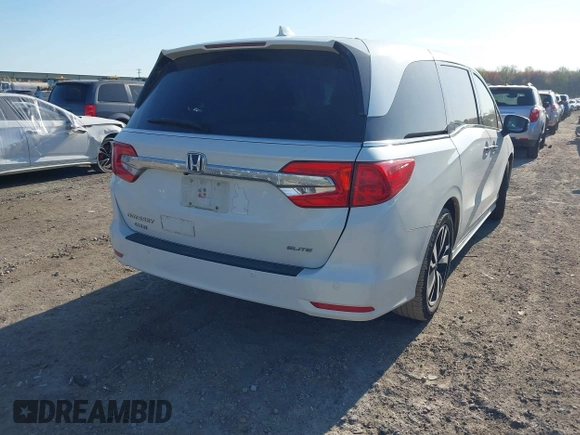 2020 Honda Odyssey Elite with VIN 5FNRL6H92LB014671, listed as a IAAI auction lot 42110389 with 104,180 mi miles and . Bid and sale history available at DreamBid. Image 4.