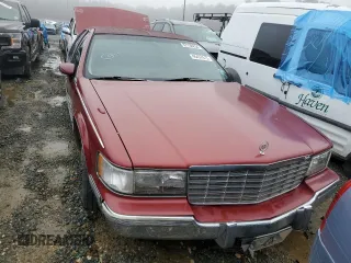 1993 Cadillac Fleetwood z VIN 1G6DW5279PR721904, wystawiony jako Copart lot #46457615 z przebiegiem Nie podano mil oraz Szkoda całkowita • Salvage title. Historia ofert i sprzedaży dostępna na DreamBid. Obrazek 5.