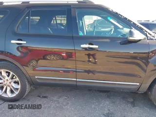 2014 Ford Explorer XLT with VIN 1FM5K7D80EGB36115, listed as a IAAI auction lot 41676275 with 124,134 mi miles. Bid and sale history available at carsss.com. Image 13.