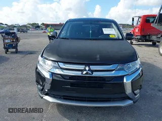 2018 Mitsubishi Outlander SE with VIN JA4AD3A33JZ055813, listed as a IAAI auction lot 41232885 with 126,457 mi miles and . Bid and sale history available at DreamBid. Image 12.