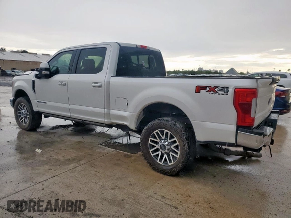 2019 Ford F-250 XL with VIN 1FT7W2BT4KEF28520, listed as a Copart auction lot 61241005 with 211,934 mi miles and Clean title. Bid and sale history available at DreamBid. Image 2.
