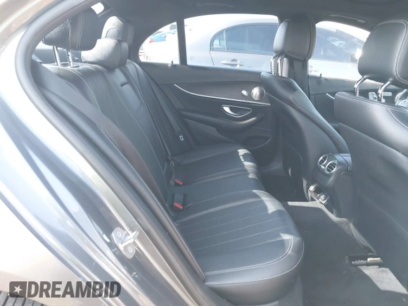 2018 Mercedes-Benz E-Class E 300 with VIN WDDZF4JB0JA293915, listed as a IAAI auction lot 41425810 with 100,232 mi miles. Bid and sale history available at carsss.com. Image 8.