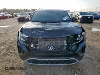 2024 Volkswagen Atlas SE z VIN 1V2WE2CA9RC222252, wystawiony jako Copart lot #60524645 z przebiegiem 15 476 mil mil oraz Szkoda całkowita • Salvage title. Historia ofert i sprzedaży dostępna na DreamBid. Obrazek 5.