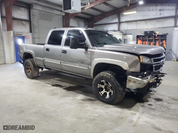 2007 Chevrolet Silverado 2500HD Classic LT3 with VIN 1GCHK23DX7F189187, listed as a Copart auction lot 84902554 with 226,593 mi miles and Salvage Title. Bid and sale history available at carsss.com. Image 4.