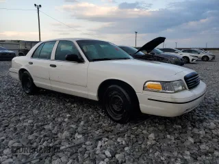 1999 Ford Crown Victoria Police with VIN 2FAFP71W4XX178478, listed as a Copart auction lot 71813314 with 207,956 mi miles and Salvage Title. Bid and sale history available at carsss.com. Image 4.